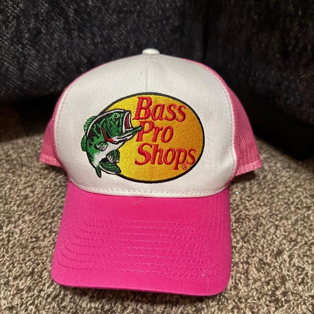 Bass Pro Shops pink & white trucker cap